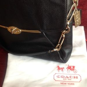 SOLD.Authentic COACH Leather Envelope Purse